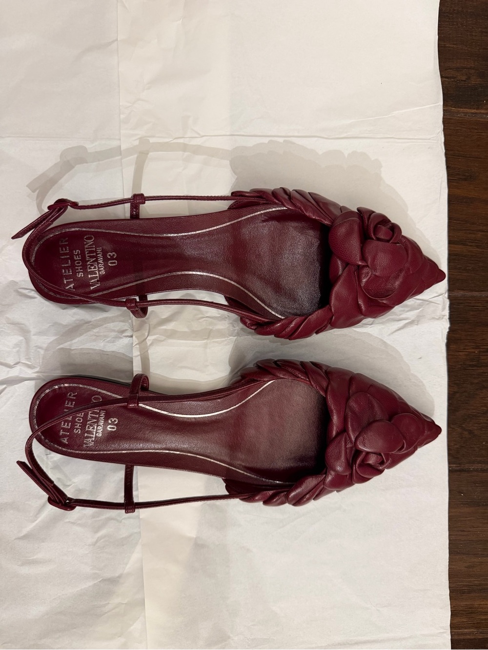 Valentino Size 38.5 Oxblood Rose Leather Point Toe Slingback Flats